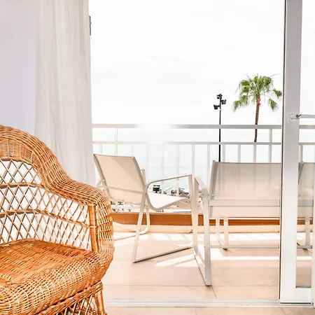 Bliss Frontline Sea View 3 Br Fuengirola